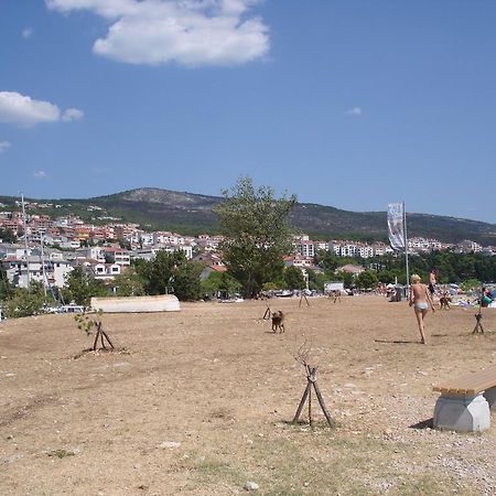 Apartments Meleh Crikvenica Buitenkant foto