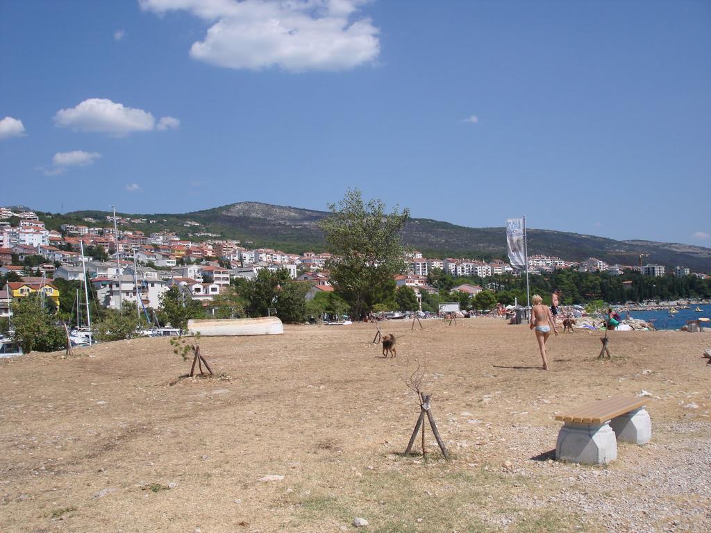 Apartments Meleh Crikvenica Buitenkant foto