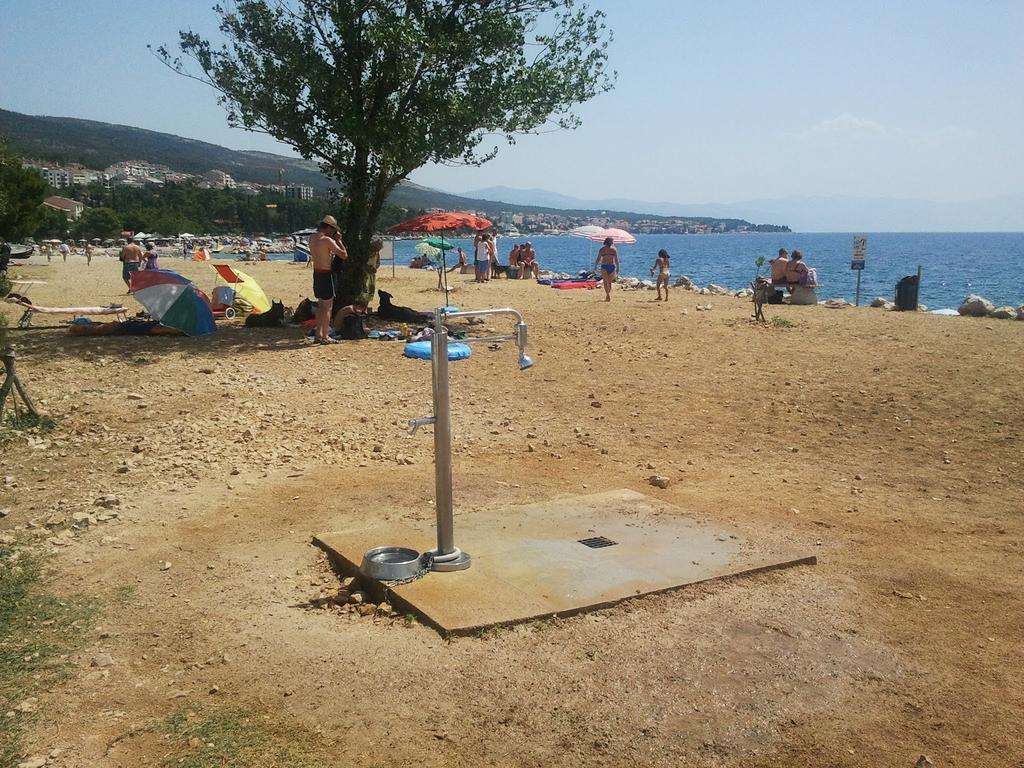 Apartments Meleh Crikvenica Buitenkant foto