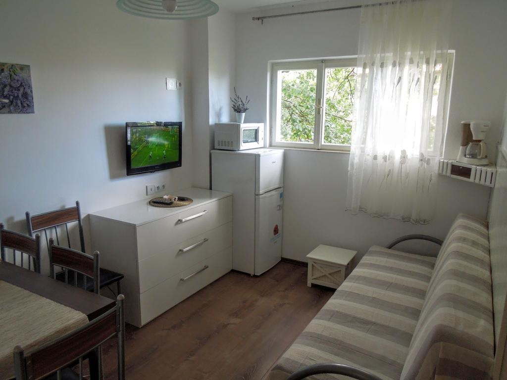 Apartments Meleh Crikvenica Buitenkant foto